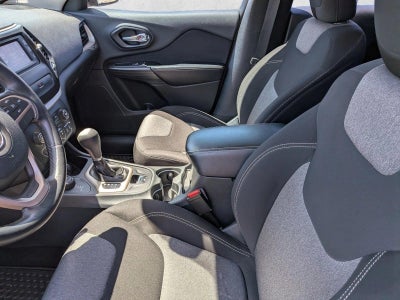 2014 Jeep Cherokee Sport