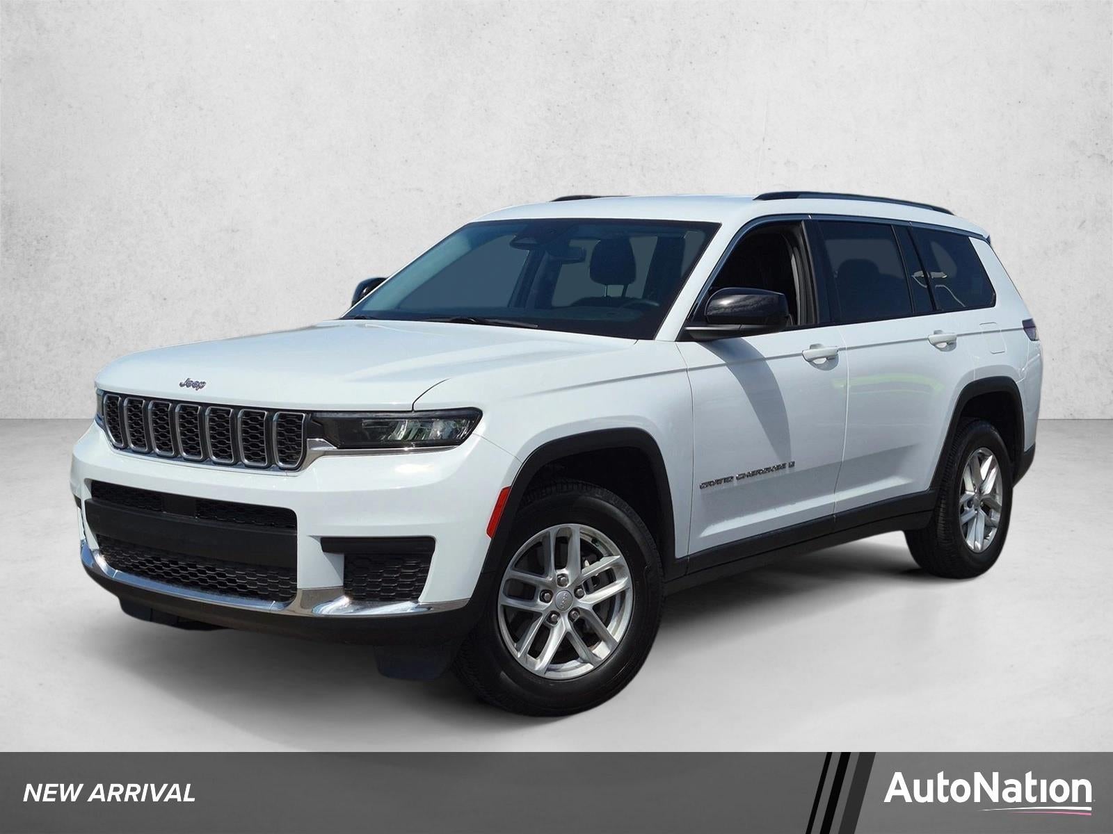 2022 Jeep Grand Cherokee L Laredo 4x2