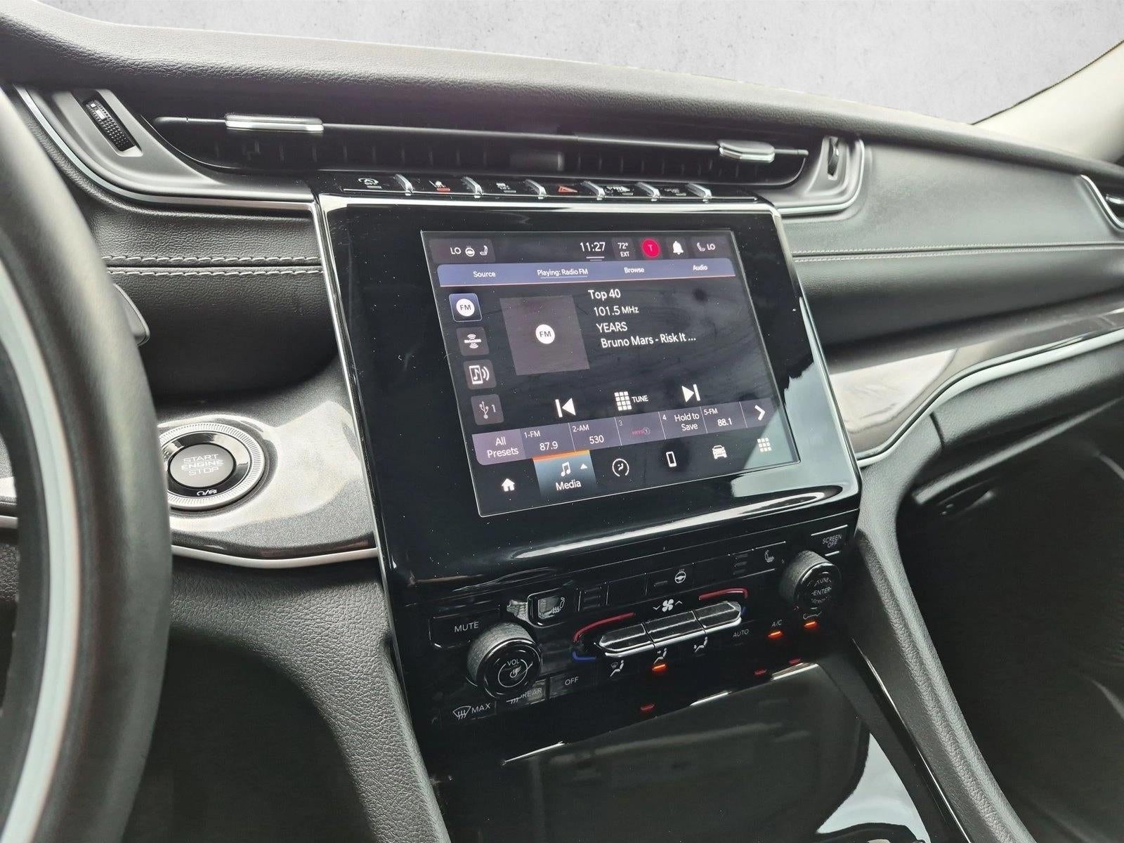 2022 Jeep Grand Cherokee L Laredo 4x2