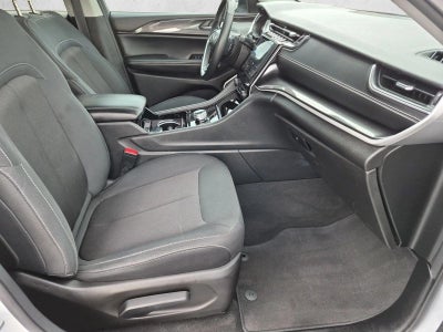 2022 Jeep Grand Cherokee L Laredo 4x2