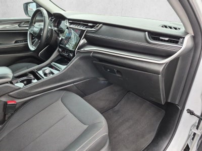 2022 Jeep Grand Cherokee L Laredo 4x2