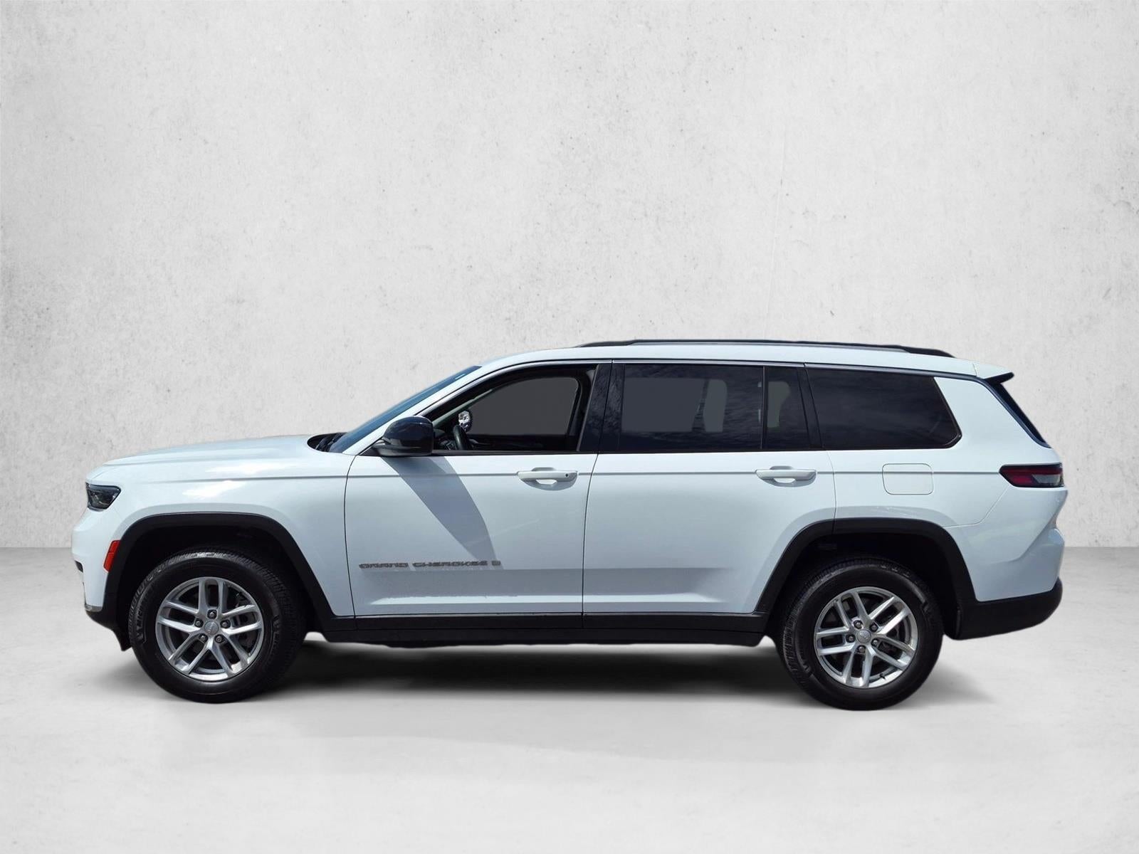 2022 Jeep Grand Cherokee L Laredo 4x2