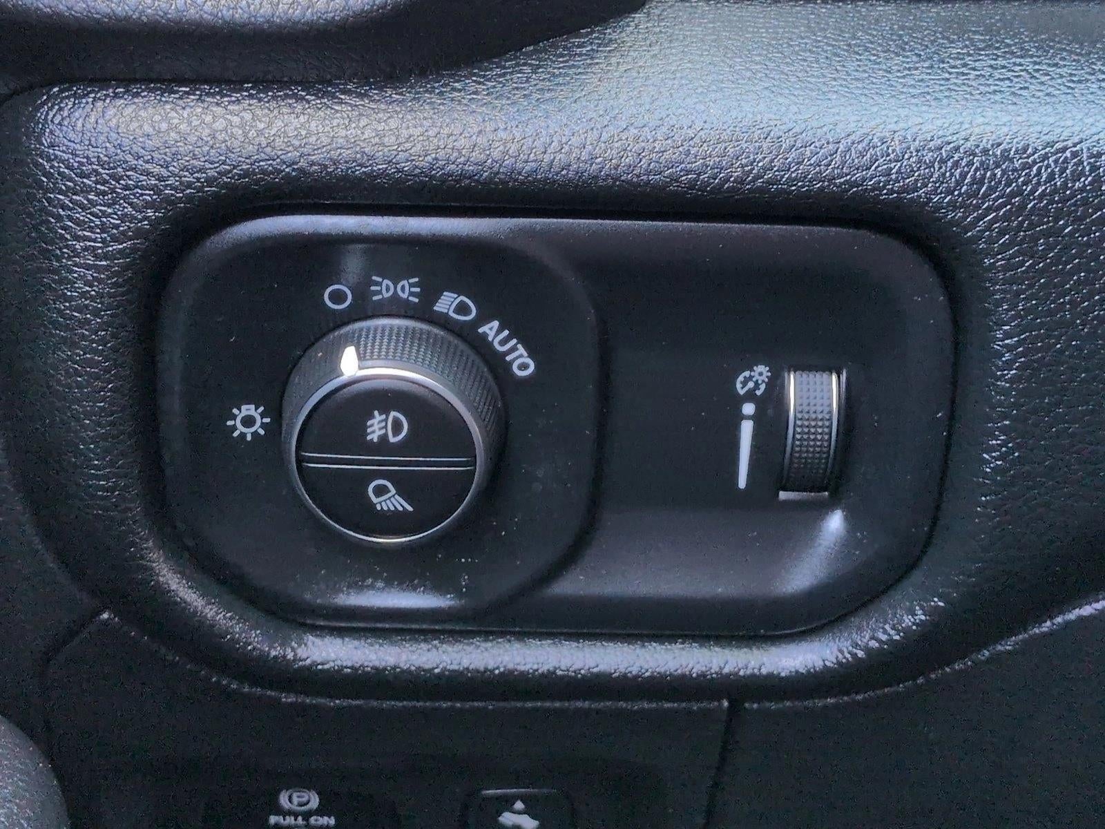2022 RAM 1500 Big Horn Crew Cab 4x4 5'7" Box