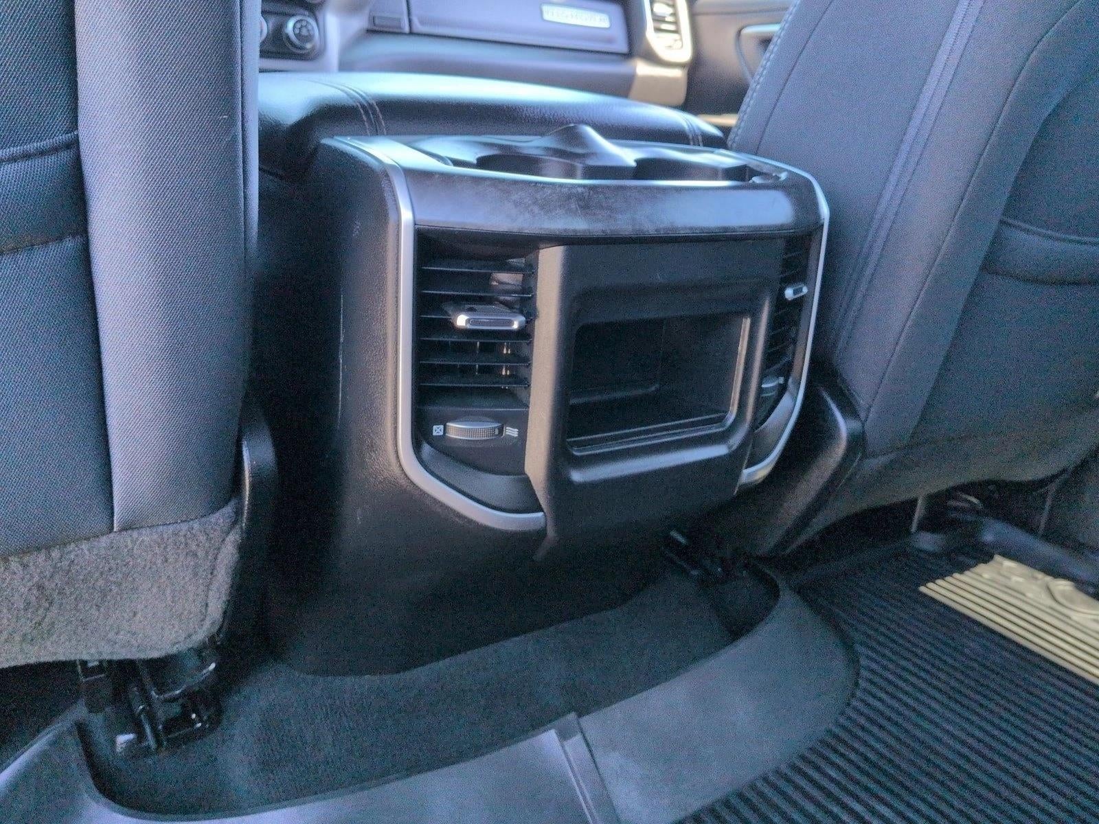 2022 RAM 1500 Big Horn Crew Cab 4x4 5'7" Box