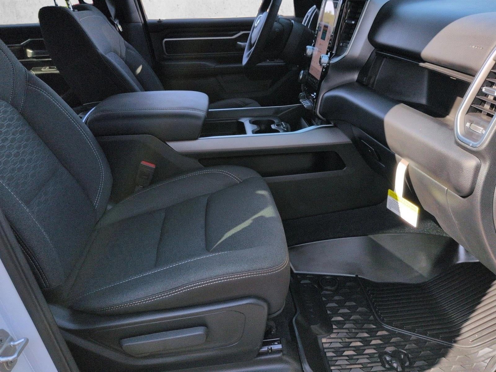 2025 RAM 1500 Big Horn Crew Cab 4x4 5'7" Box