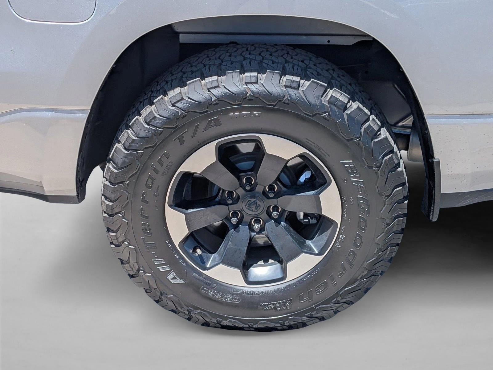 2022 RAM 1500 Big Horn Crew Cab 4x4 5'7" Box
