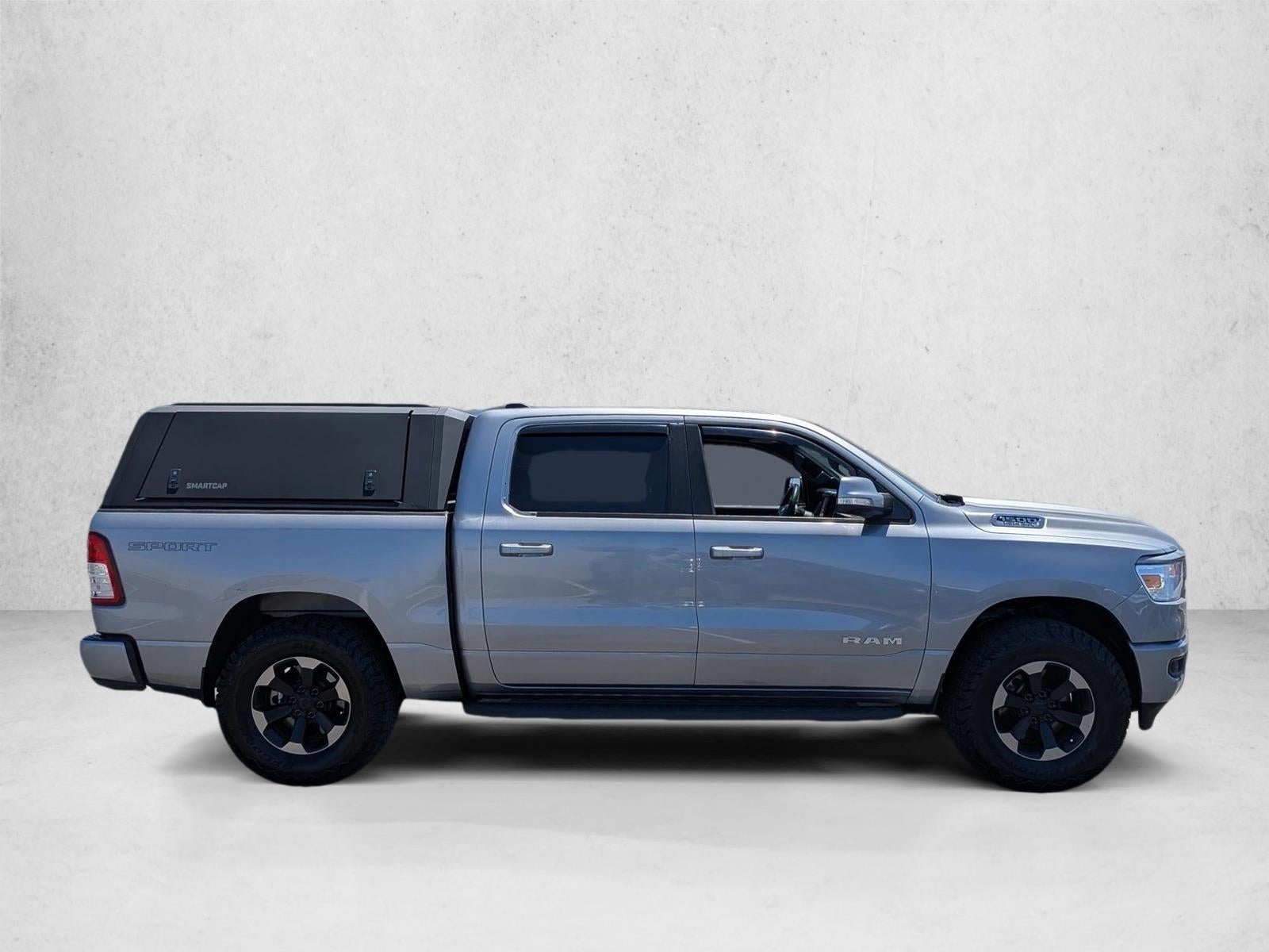 2022 RAM 1500 Big Horn Crew Cab 4x4 5'7" Box