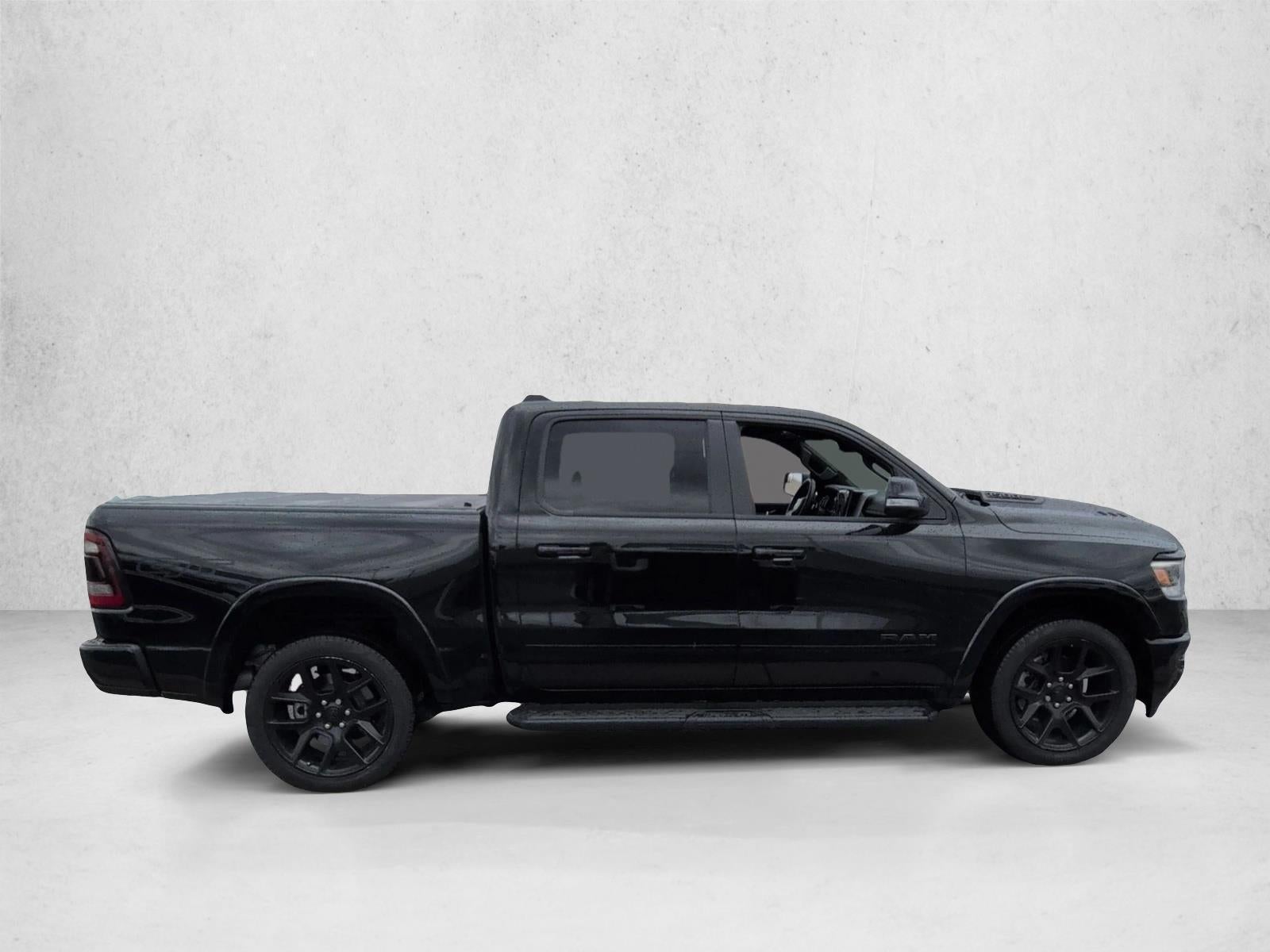 2022 RAM 1500 Laramie Crew Cab 4x4 5'7" Box