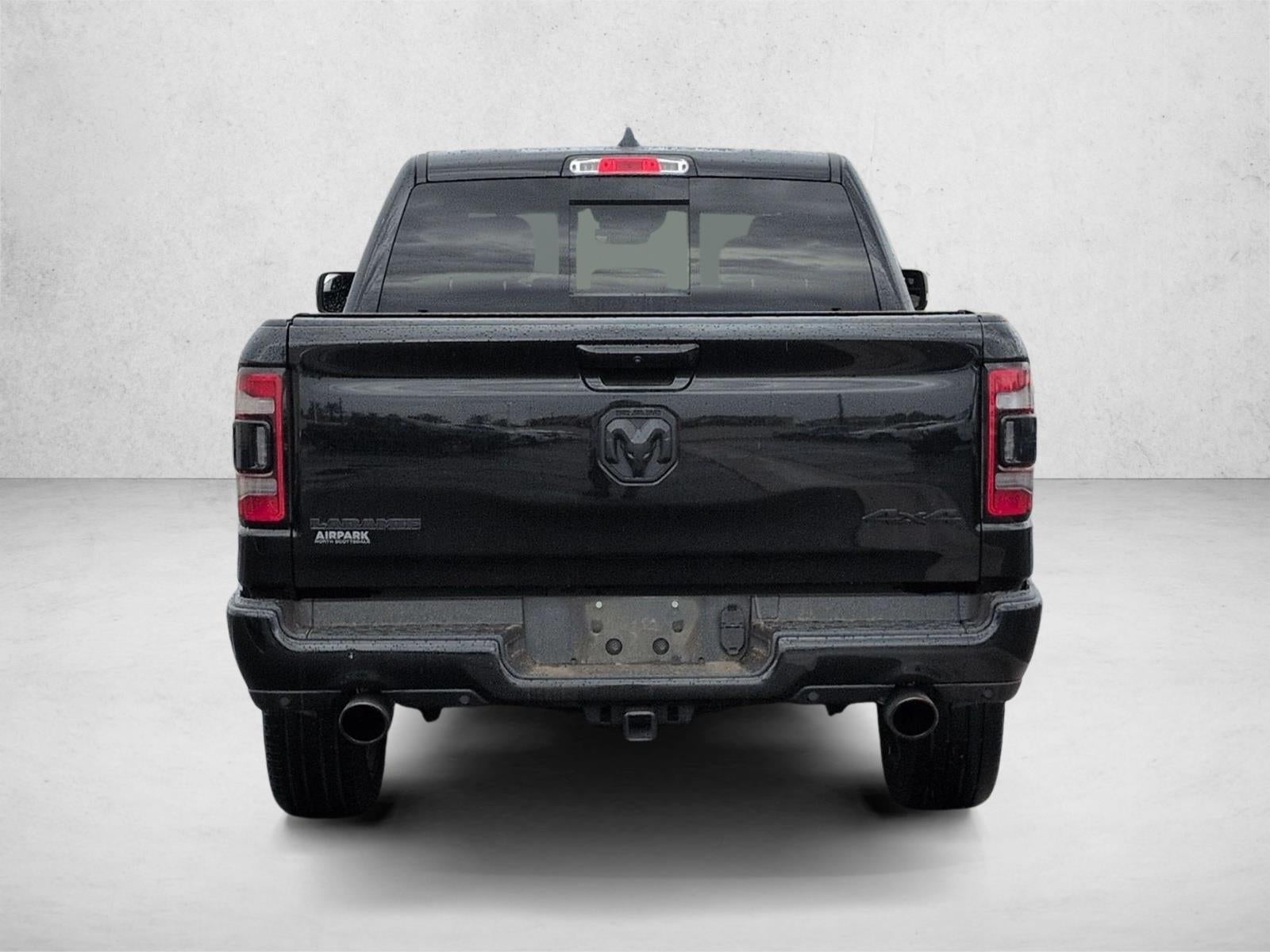 2022 RAM 1500 Laramie Crew Cab 4x4 5'7" Box