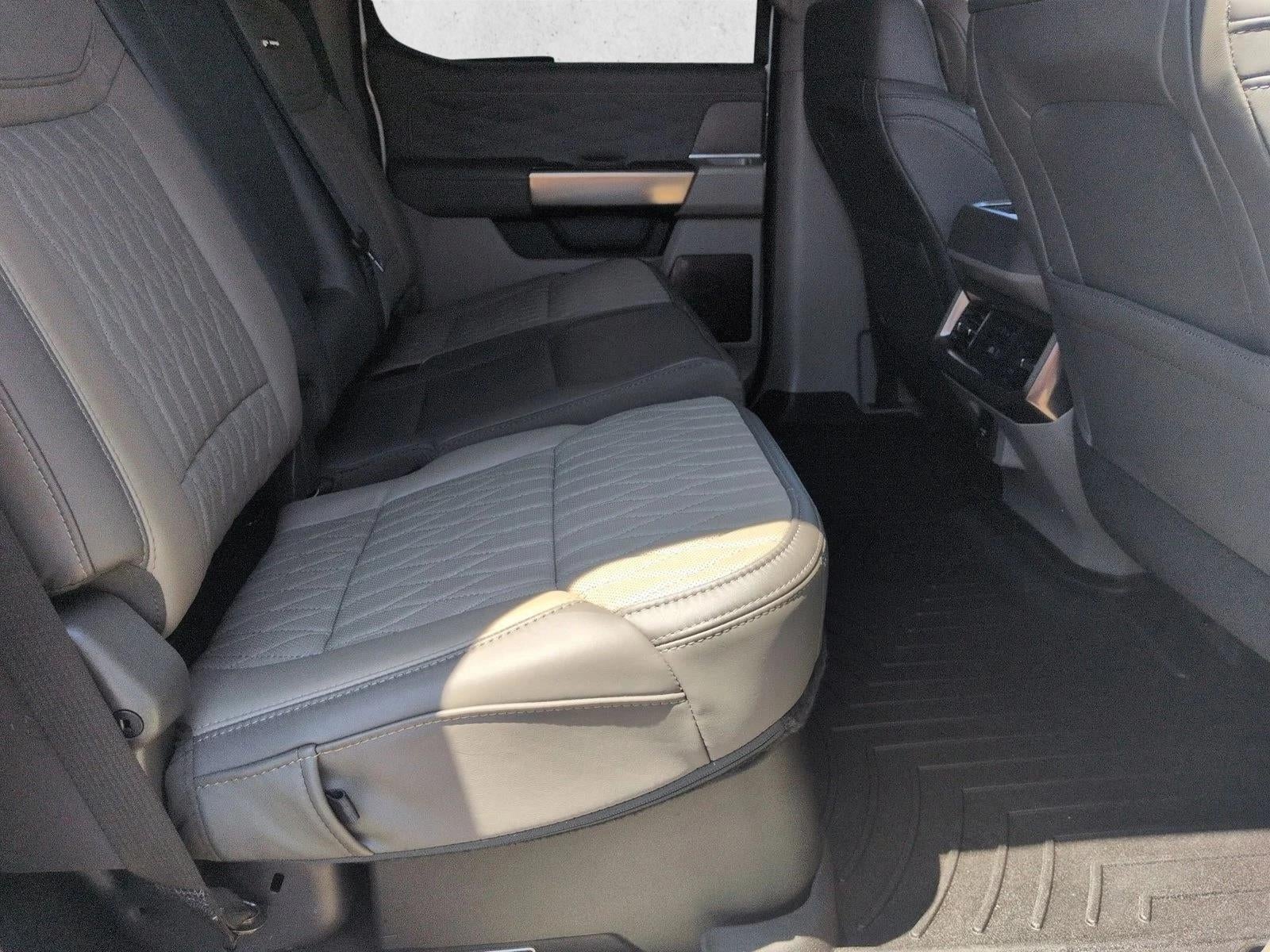 2025 Ford F-250 Platinum