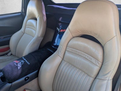 2001 Chevrolet Corvette Base