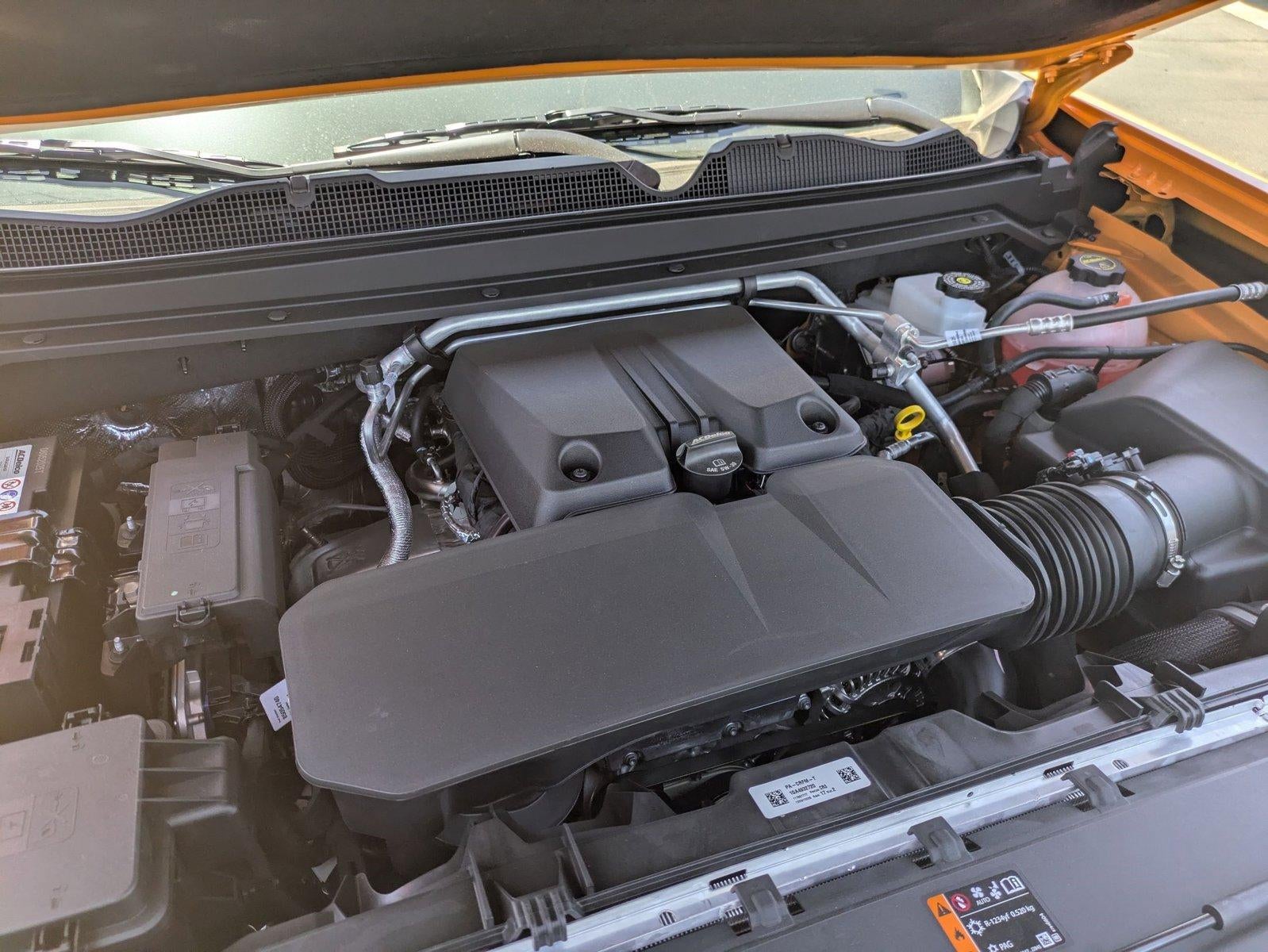 2025 Chevrolet Colorado WT/LT