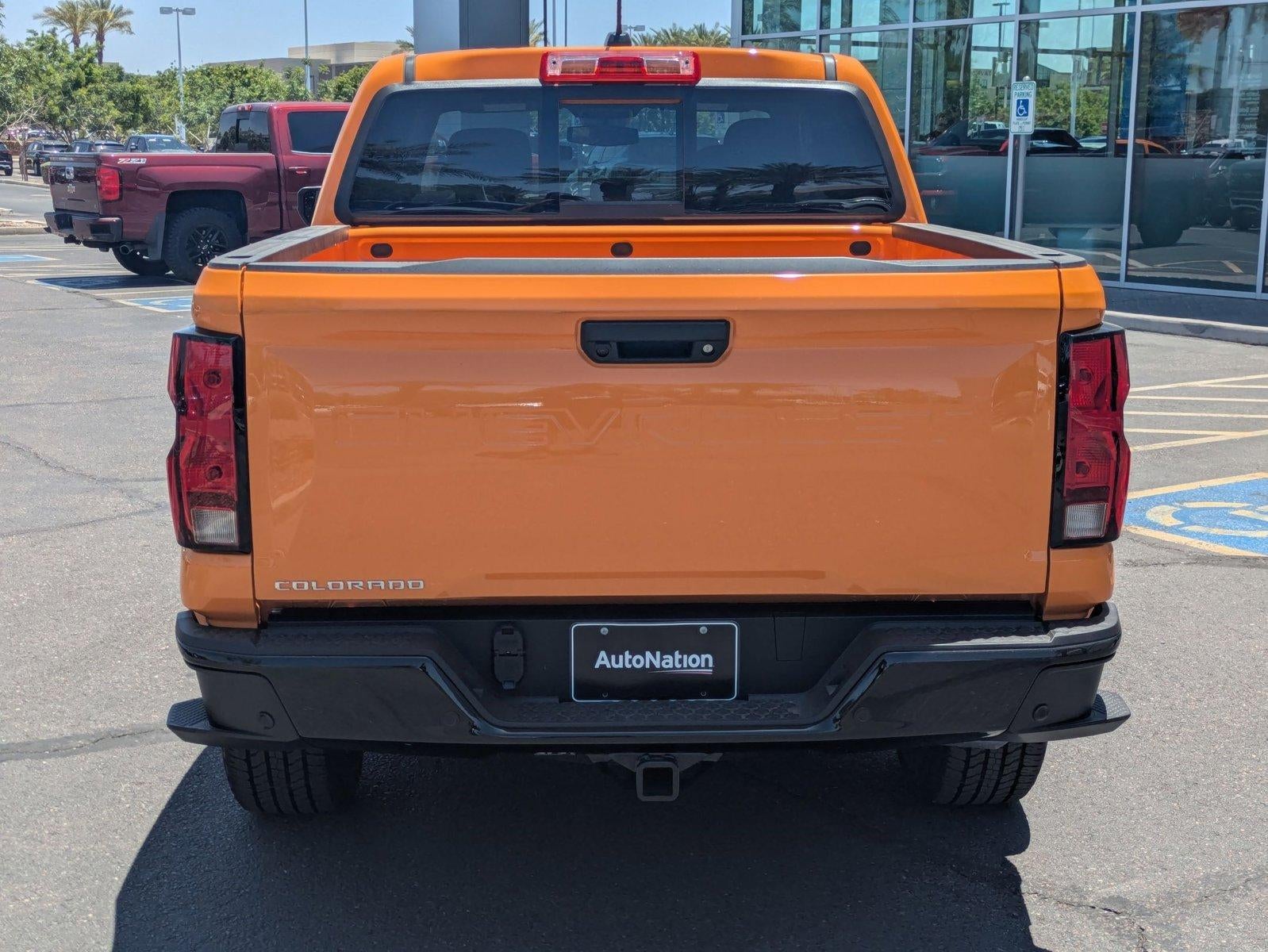2025 Chevrolet Colorado WT/LT