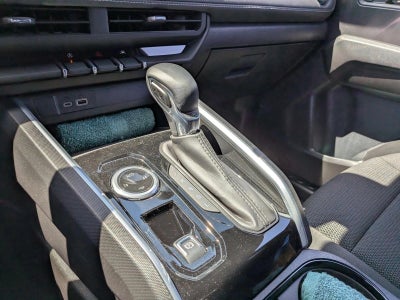 2025 Chevrolet Colorado WT/LT