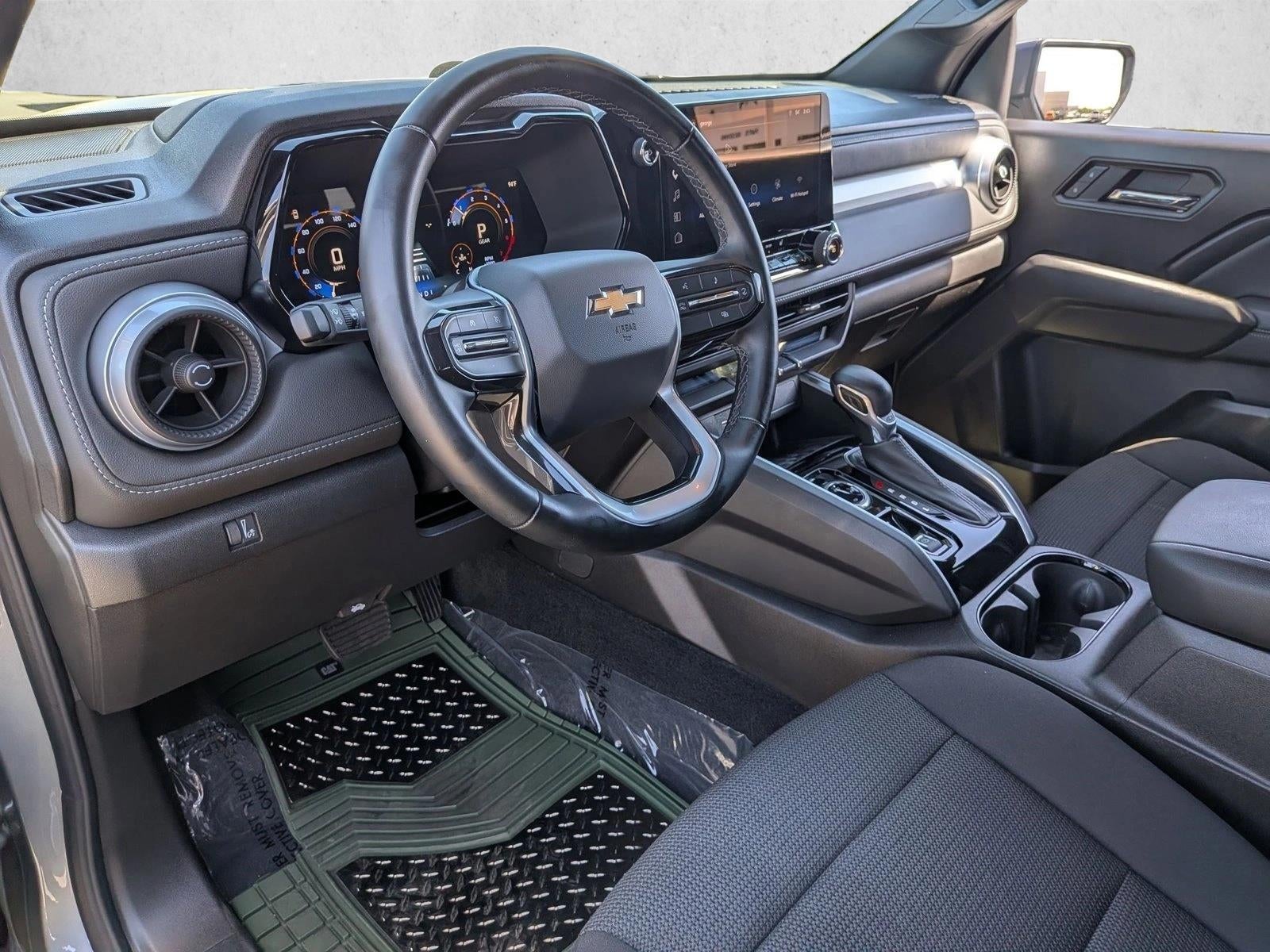 2025 Chevrolet Colorado WT/LT