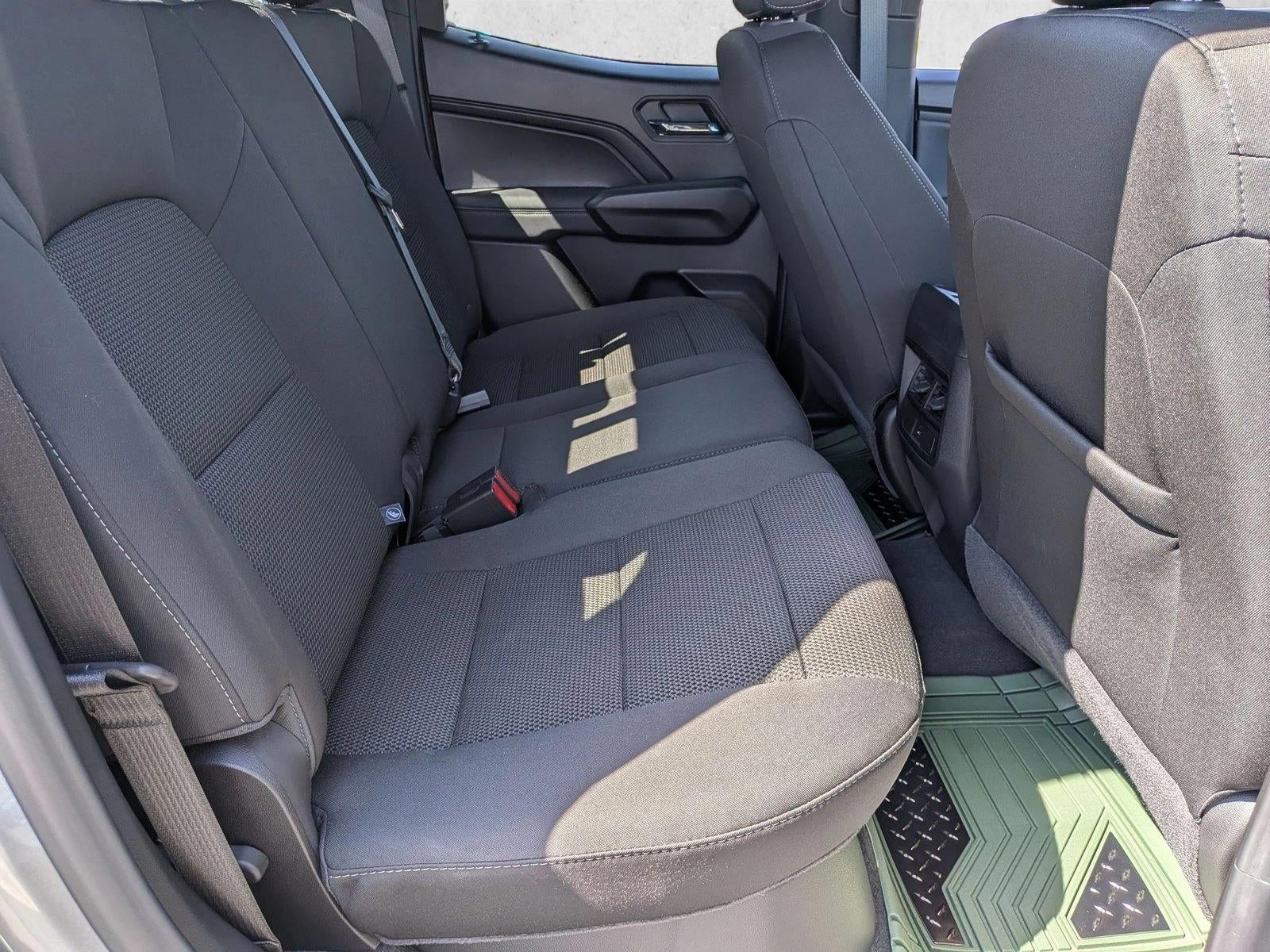 2025 Chevrolet Colorado WT/LT