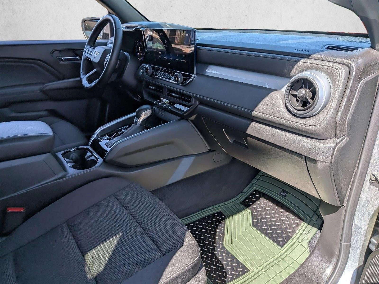 2025 Chevrolet Colorado WT/LT