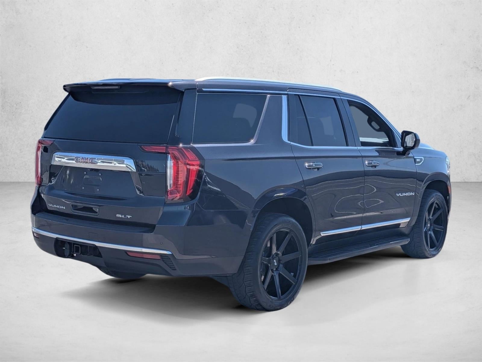 2023 GMC Yukon SLT
