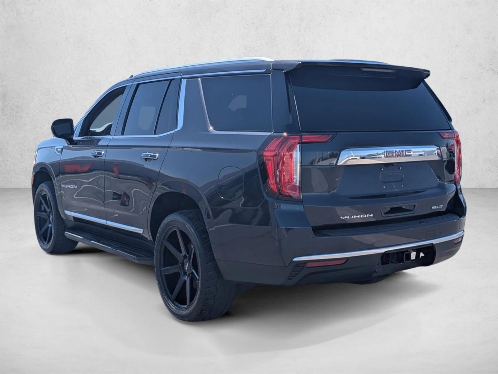 2023 GMC Yukon SLT