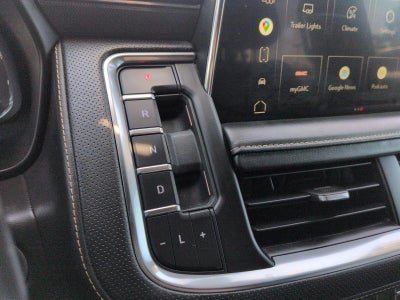 2022 GMC Yukon XL AT4