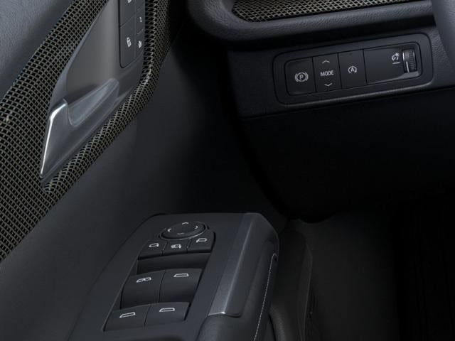 2027 Chevrolet Traverse High Country - Photo 34