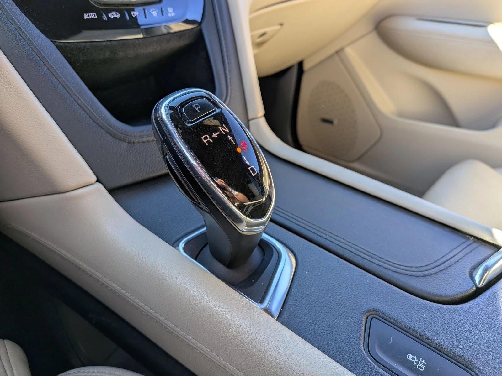 2017 Cadillac XT5 Luxury FWD