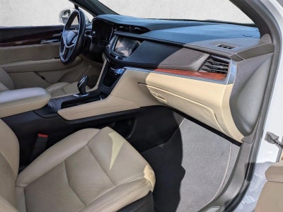 2017 Cadillac XT5 Luxury FWD