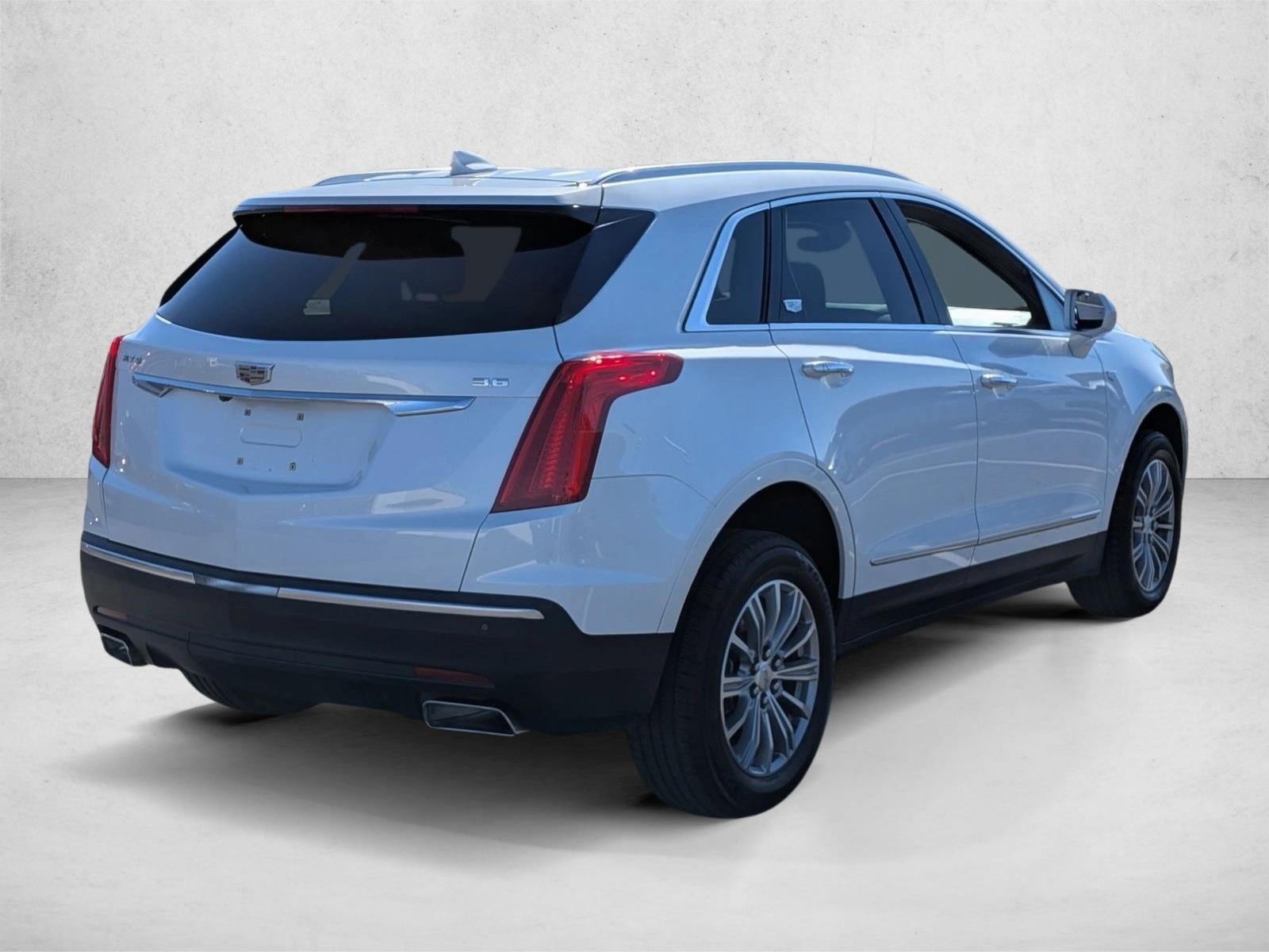 2017 Cadillac XT5 Luxury FWD