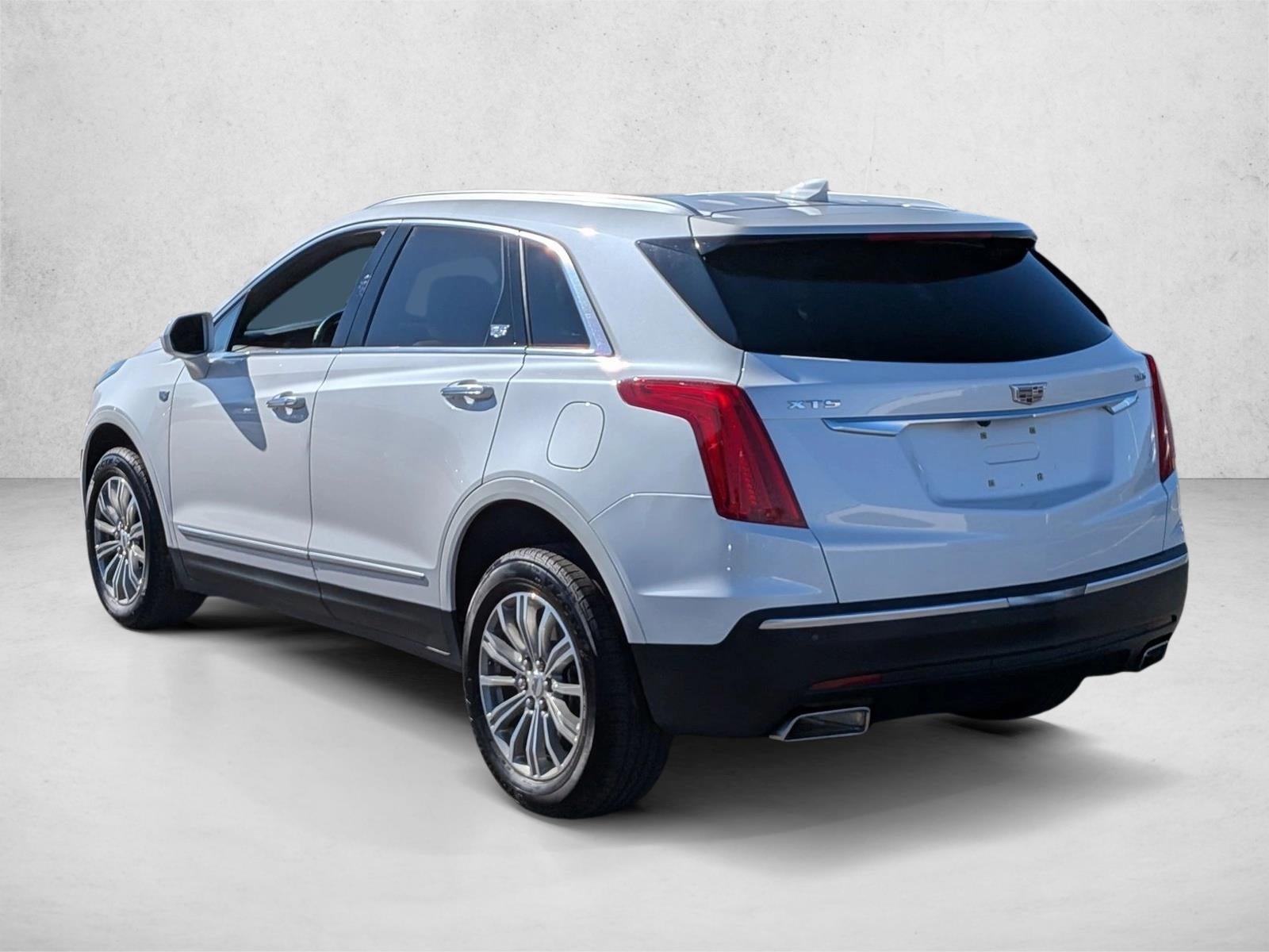 2017 Cadillac XT5 Luxury FWD