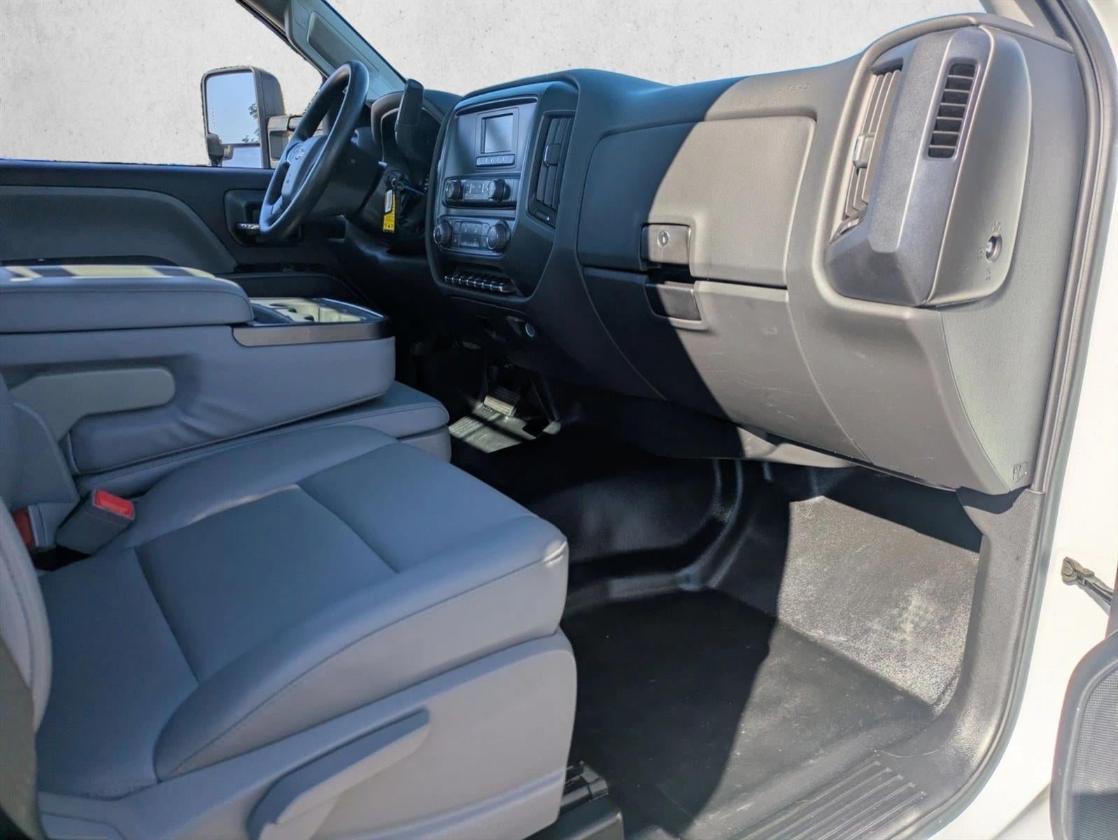 2023 Chevrolet Silverado 5500 HD Work Truck