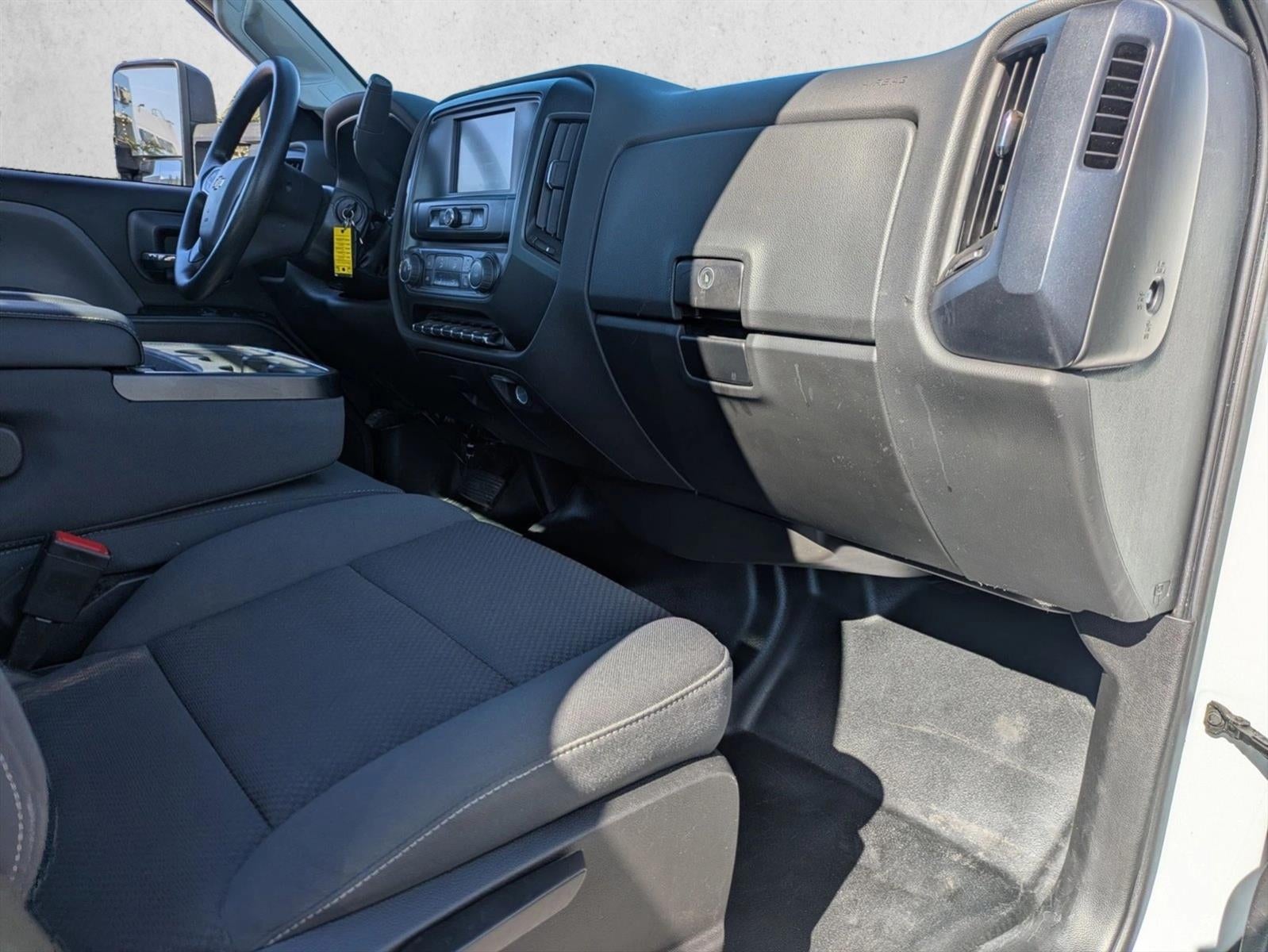 2023 Chevrolet Silverado 5500 HD Work Truck