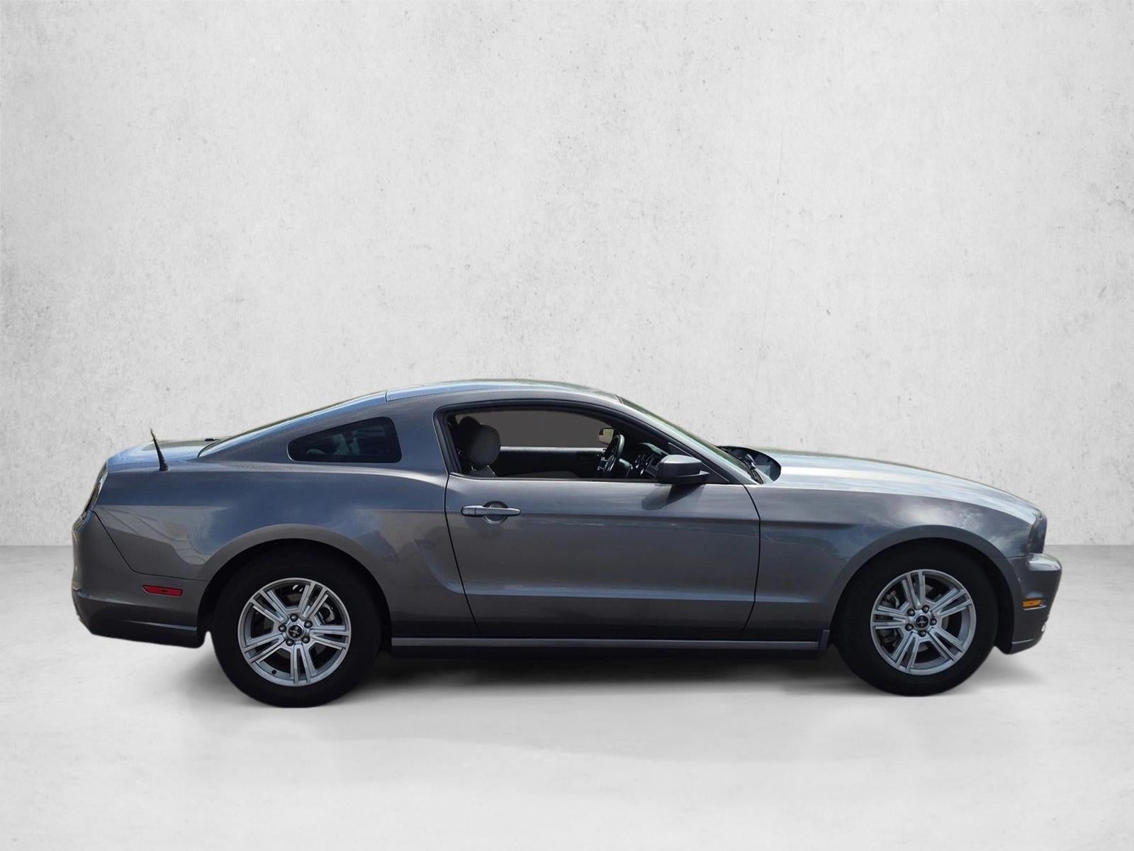 2014 Ford Mustang V6