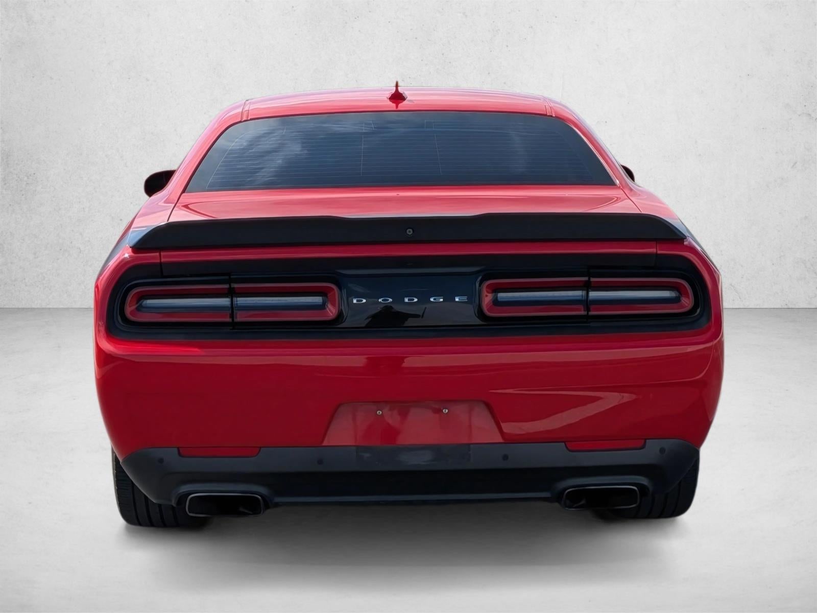2017 Dodge Challenger 392 Hemi Scat Pack Shaker