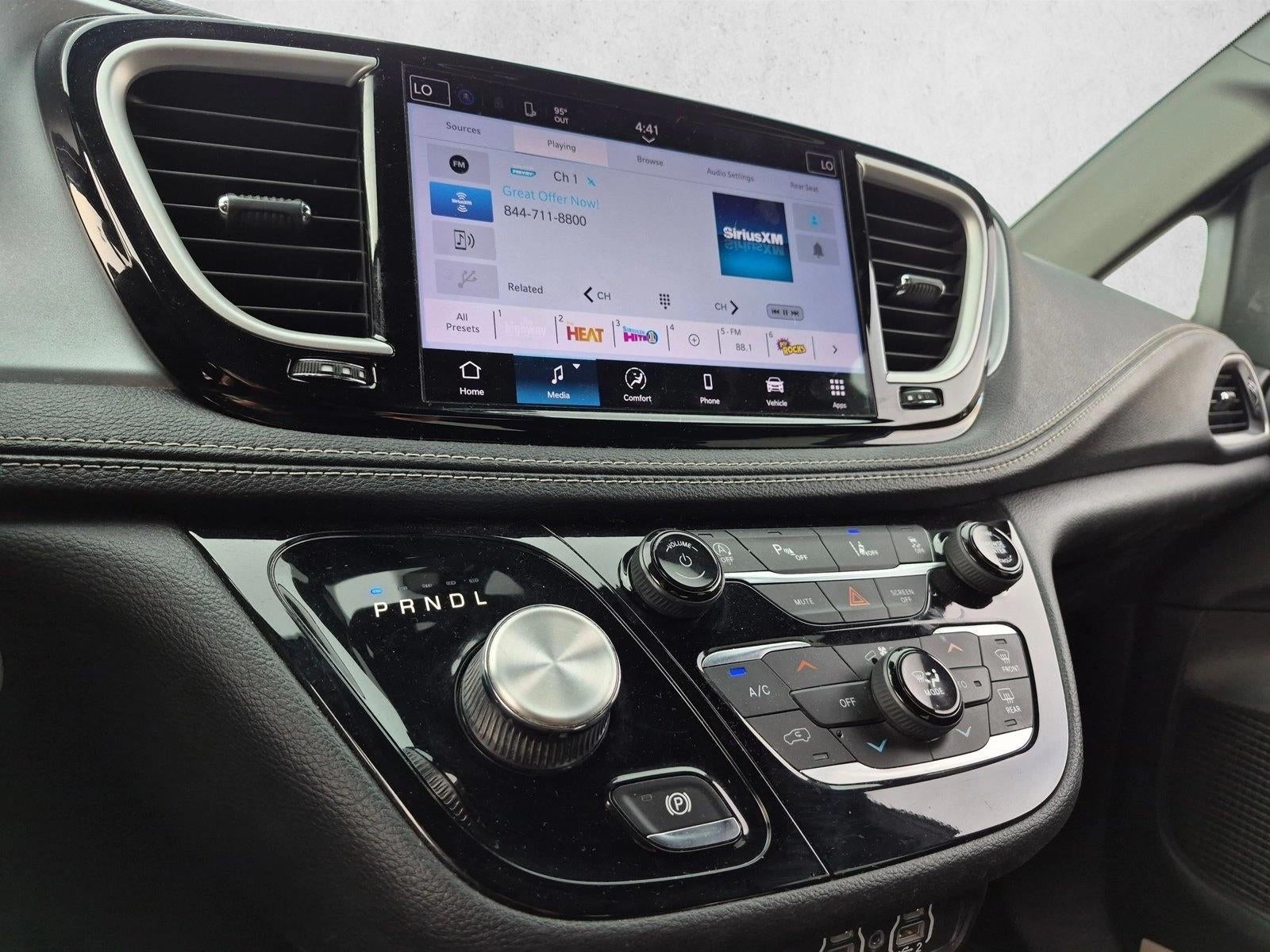 2021 Chrysler Pacifica Touring