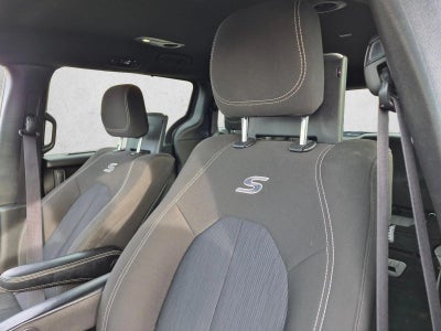 2021 Chrysler Pacifica Touring