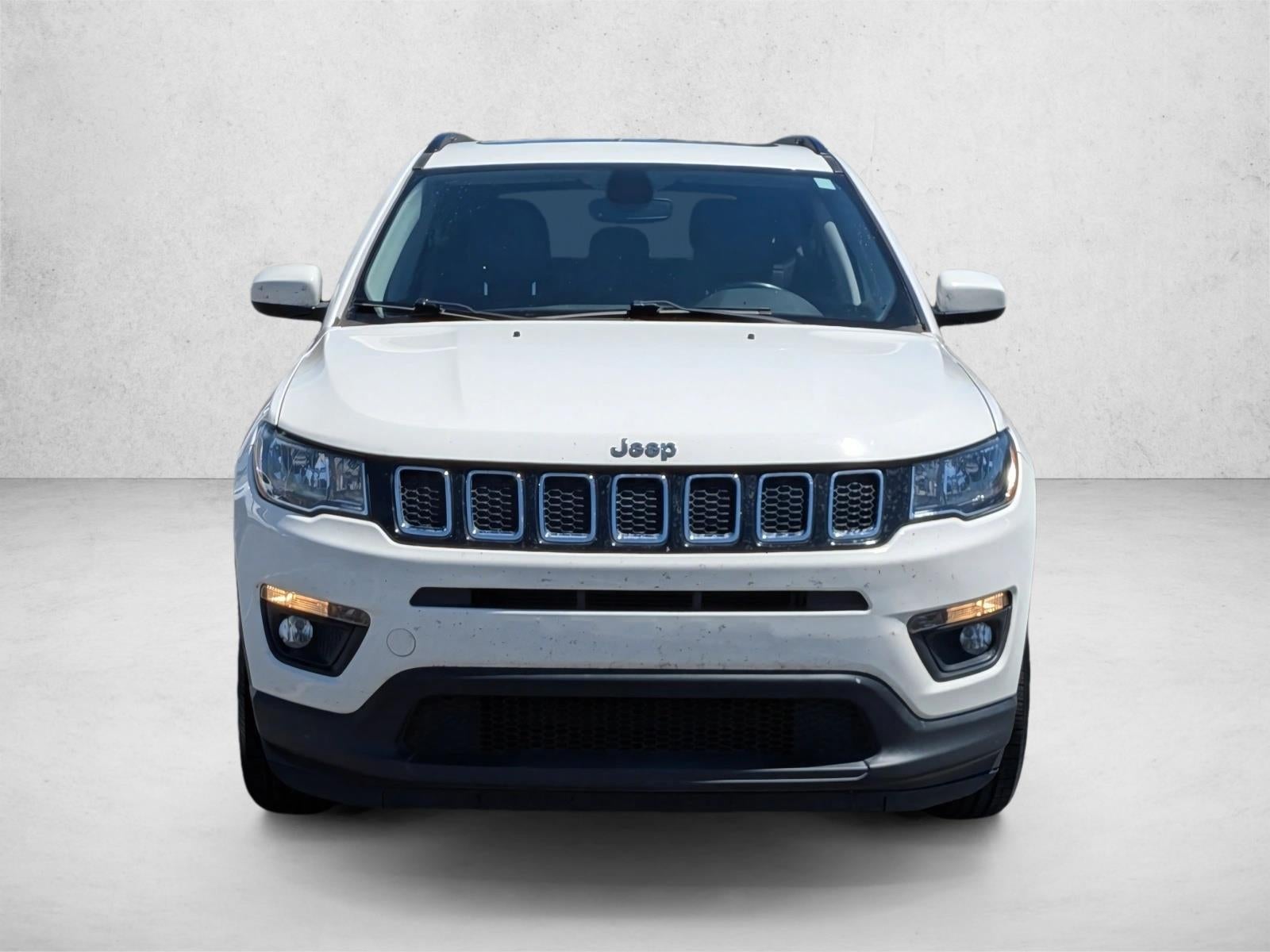 2020 Jeep Compass Latitude w/Sun/Wheel Pkg