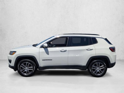 2020 Jeep Compass Latitude w/Sun/Wheel Pkg