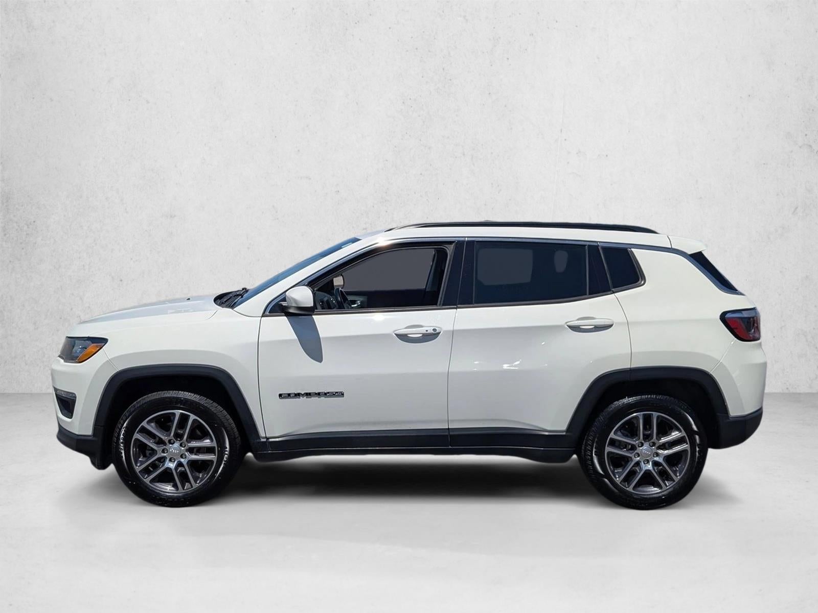 2020 Jeep Compass Latitude w/Sun/Wheel Pkg