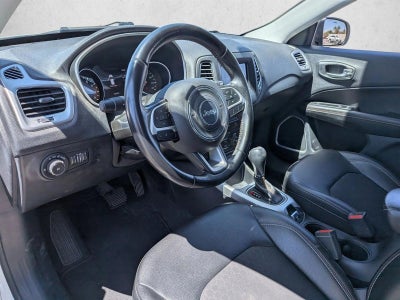 2020 Jeep Compass Latitude w/Sun/Wheel Pkg