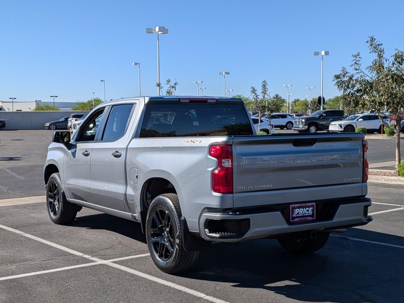 2024 Chevrolet Silverado 1500 Custom