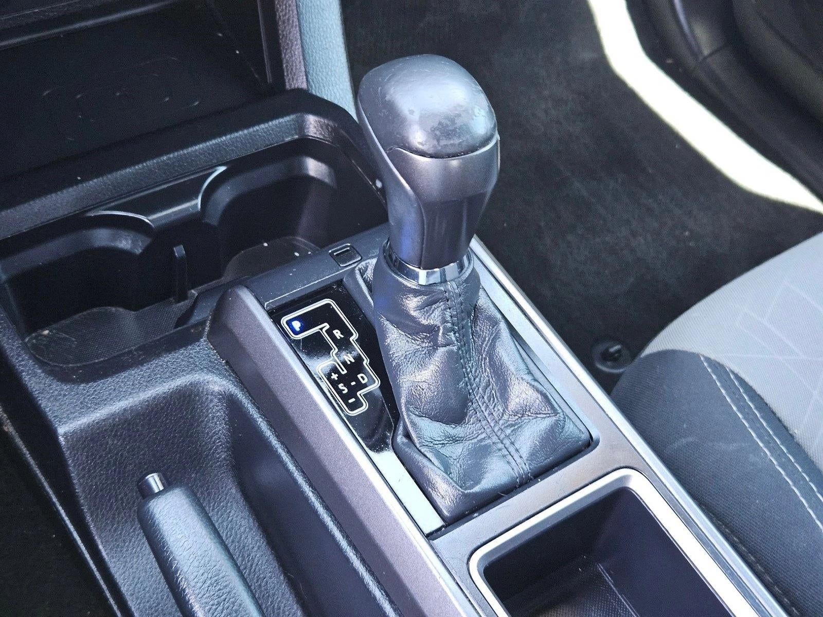 2022 Toyota Tacoma 2WD SR5