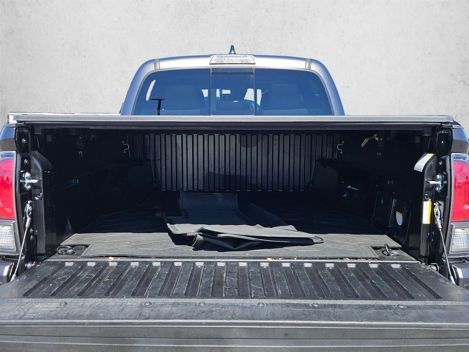 2022 Toyota Tacoma 2WD SR5