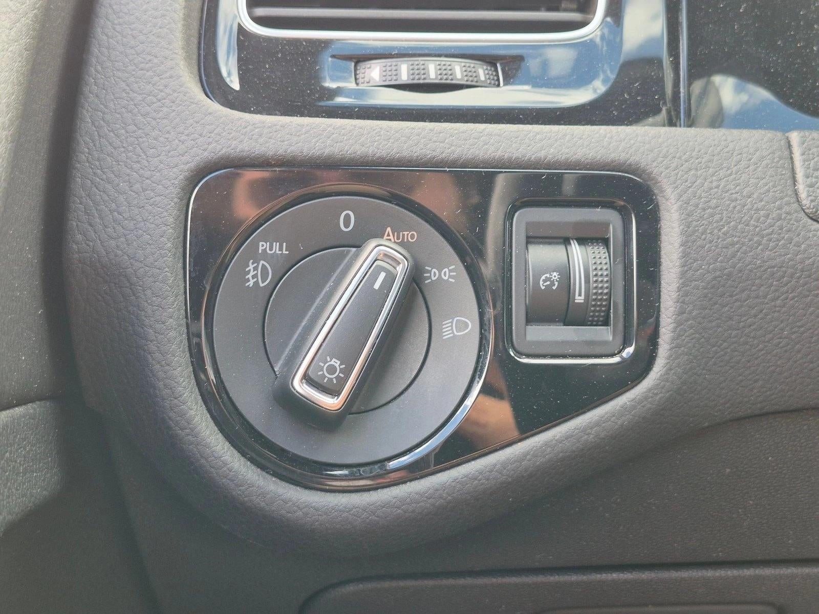 2018 Volkswagen Golf GTI S