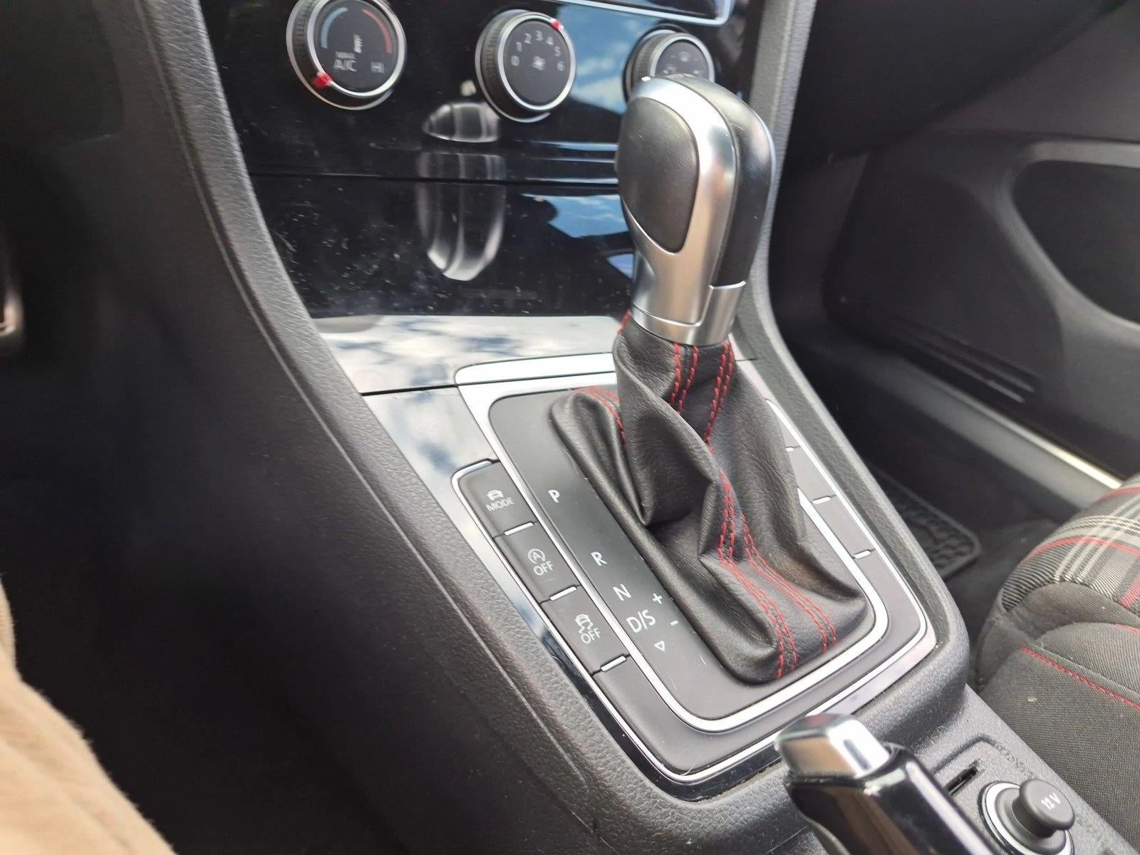 2018 Volkswagen Golf GTI S