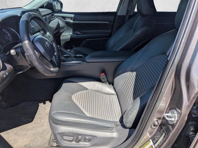2022 Toyota Camry SE