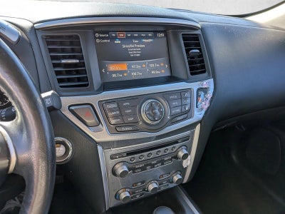 2019 Nissan Pathfinder SL