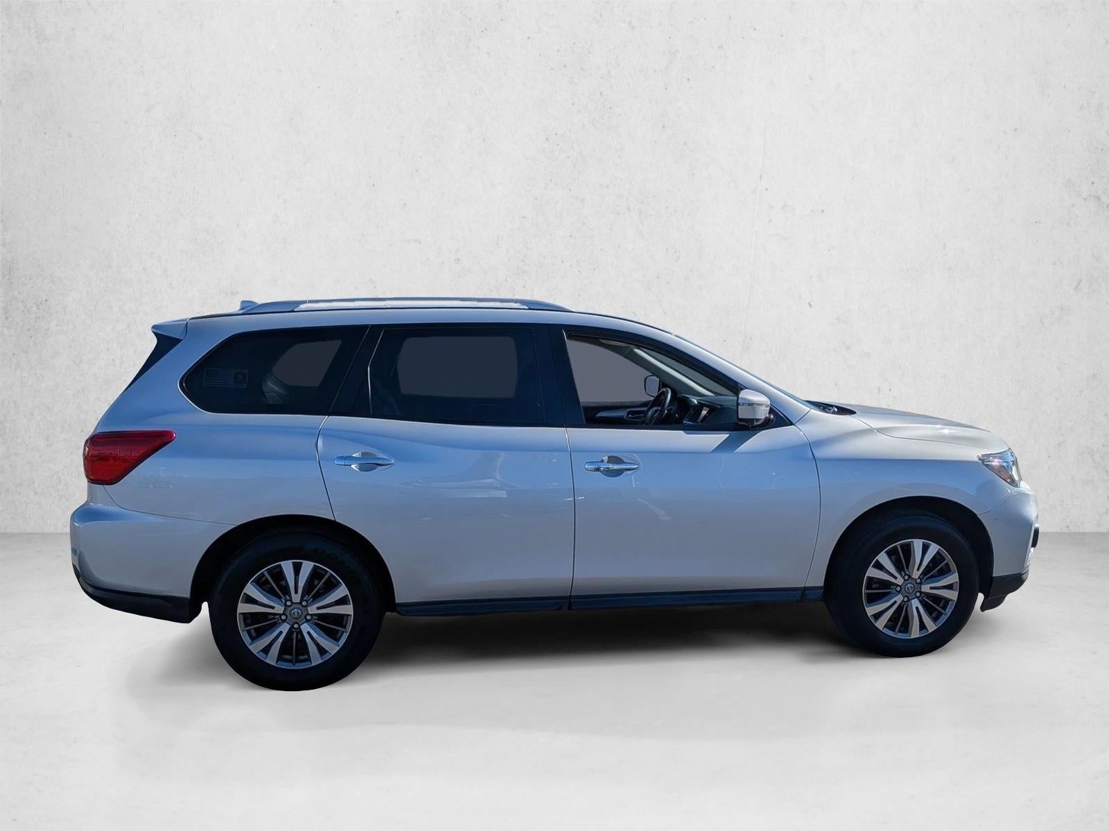 2019 Nissan Pathfinder SL