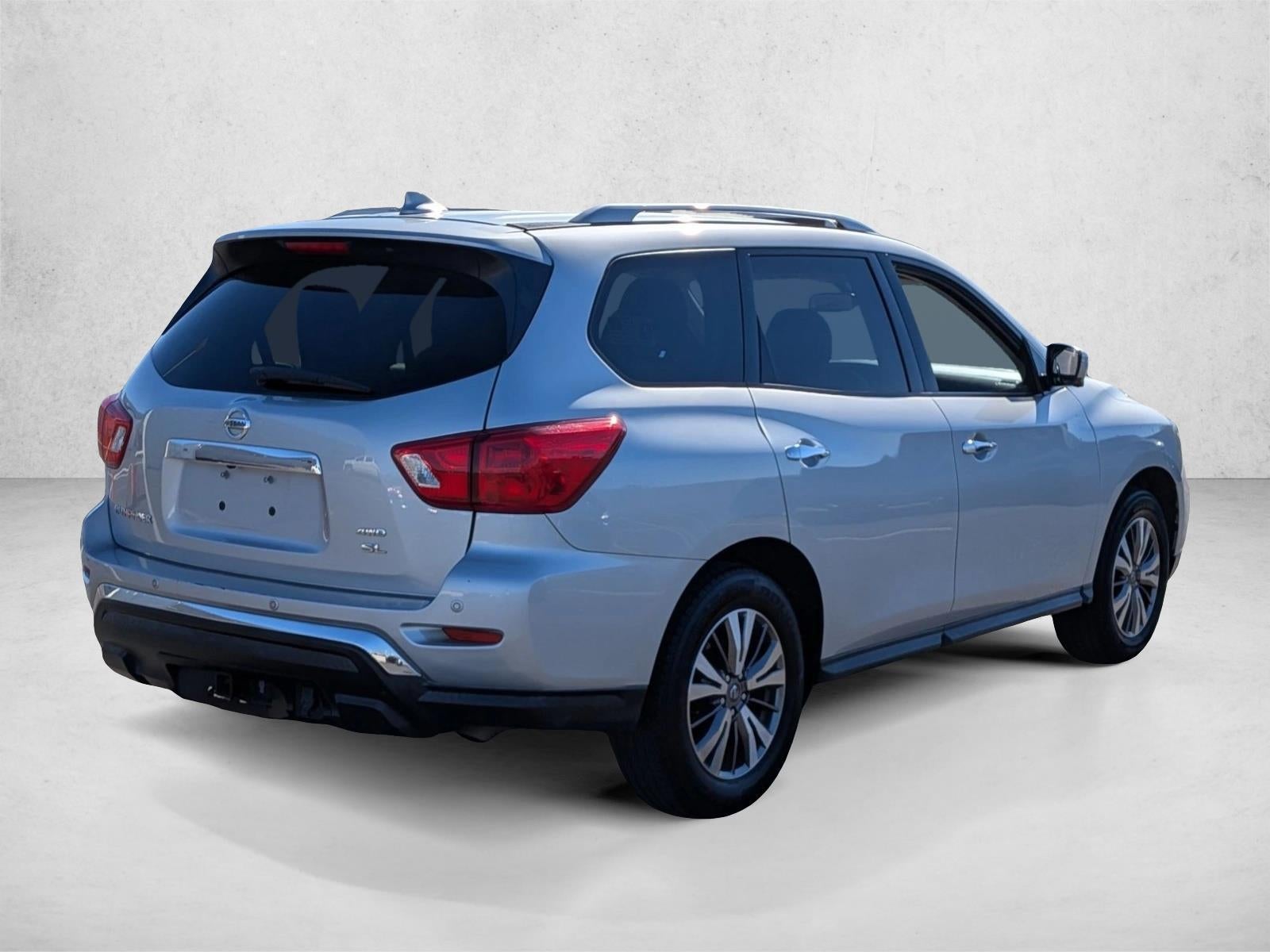 2019 Nissan Pathfinder SL