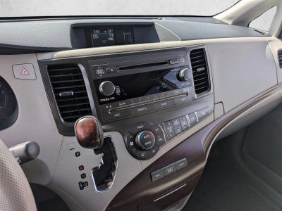 2014 Toyota Sienna XLE