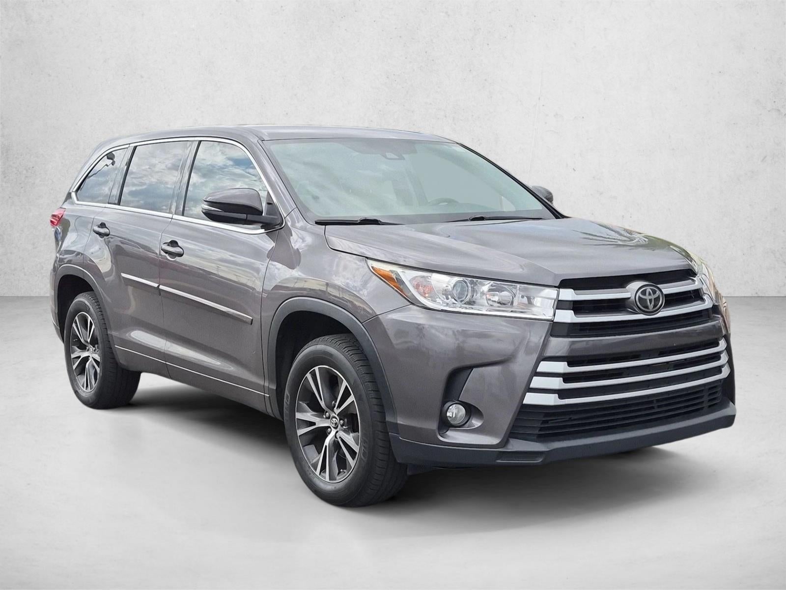 2017 Toyota Highlander LE
